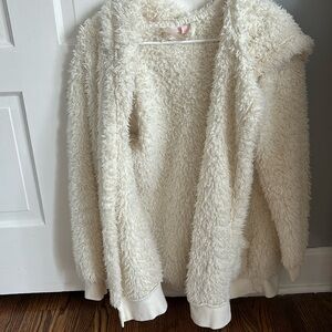 Make+model white fur coat/cardigan